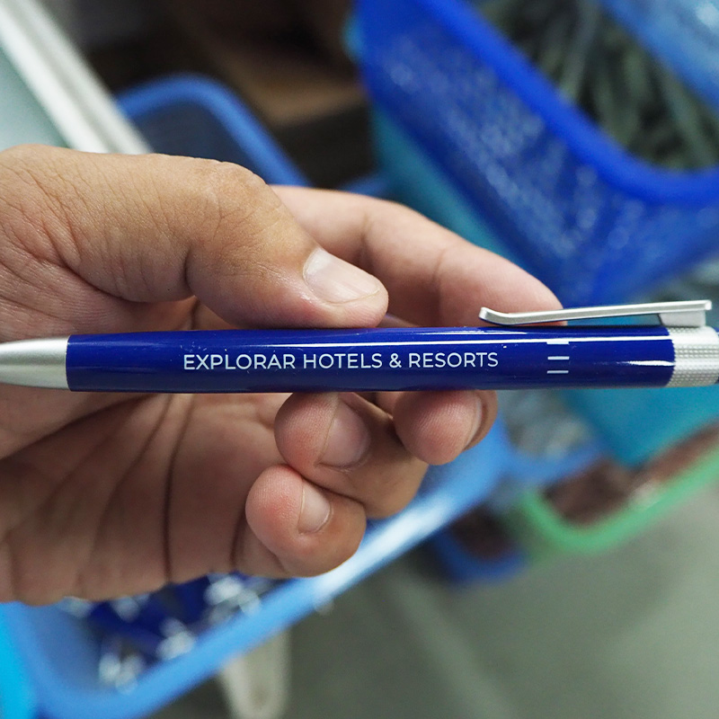  ผลงานปากกา สกรีนโลโก้ EXPLOR HOTELS