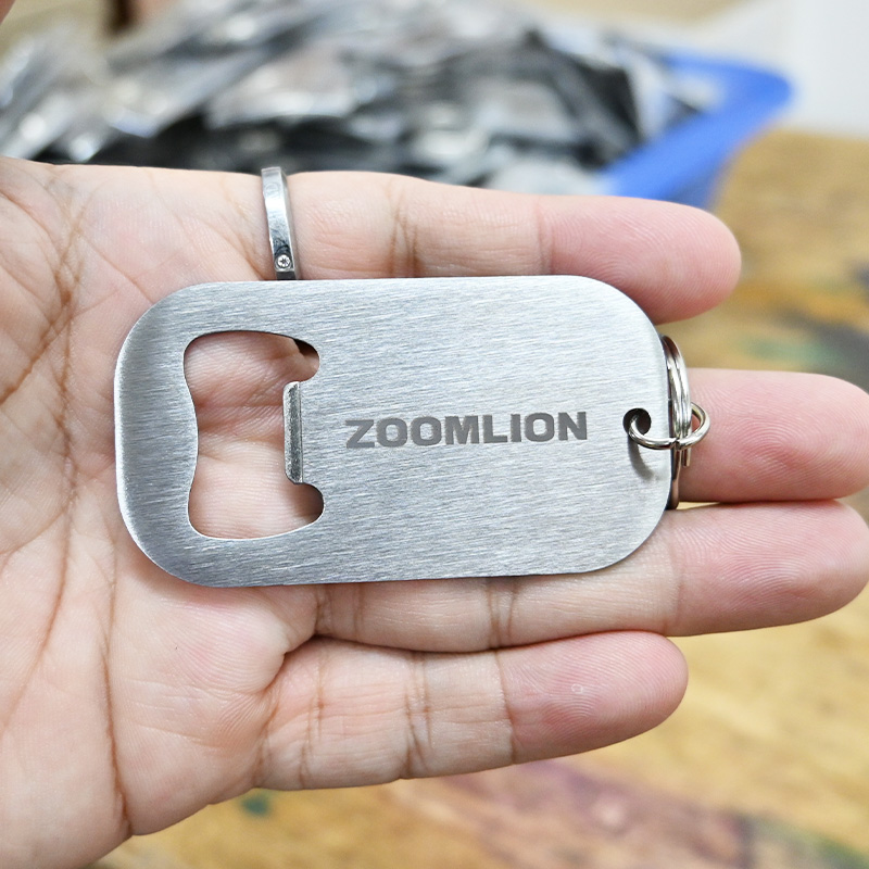 ผลงานที่เปิดขวดพวงกุญแจ เลเซอร์โลโก้ ZOOMLION