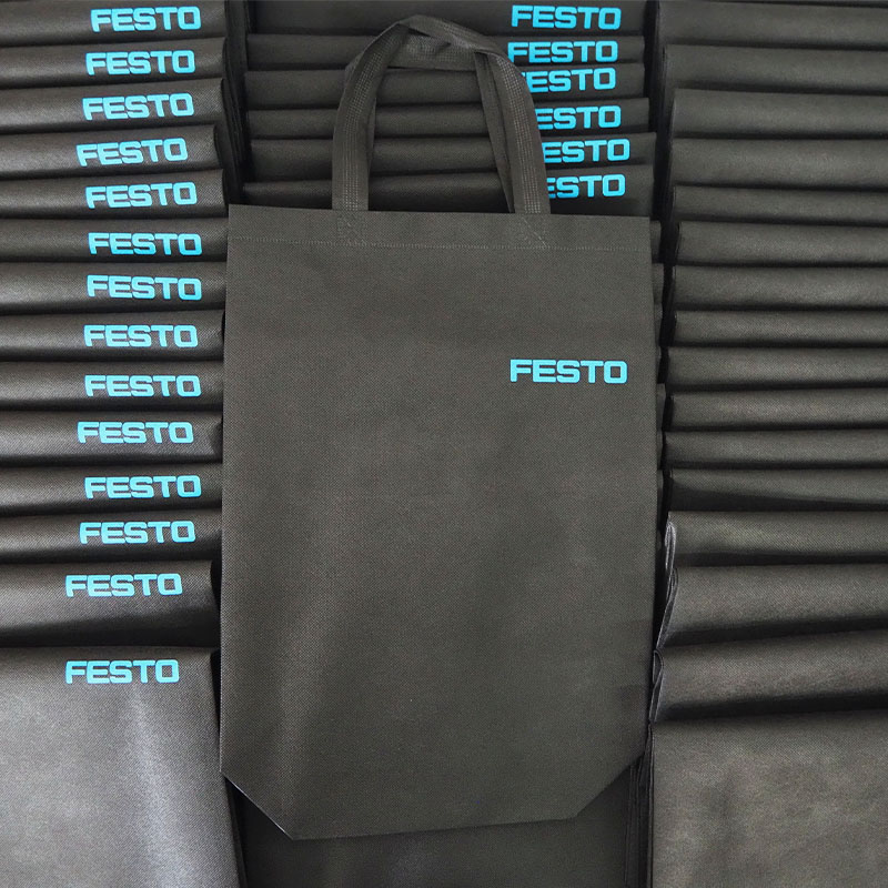 ผลงานถุงผ้า สกรีนโลโก้ FESTO