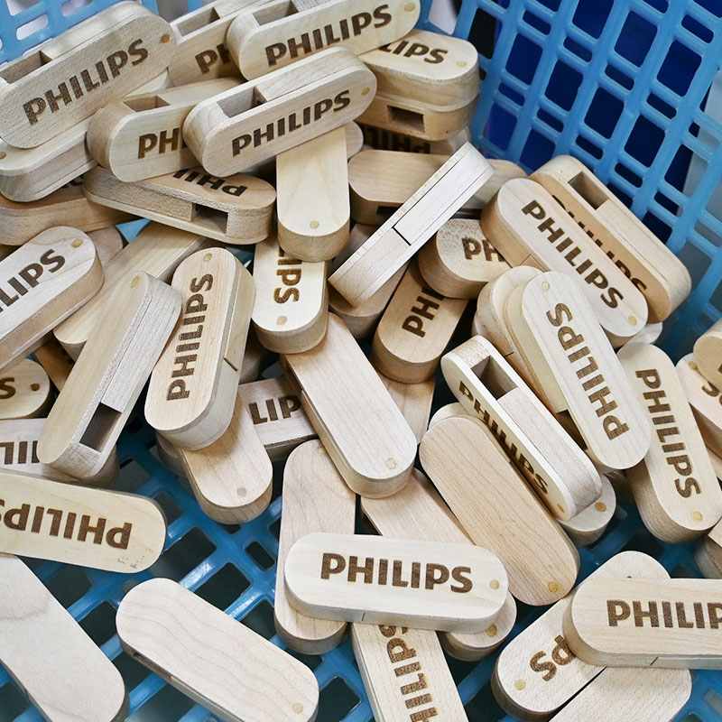 ผลงานแฟลชไดร์ฟไม้ เลเซอร์โลโก้ PHILIPS