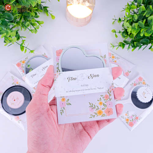 ผลงาน-กระจก-ของชำร่วย