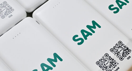 พาวเวอร์แบงค์-สกรีนโลโก้-SAM-1
