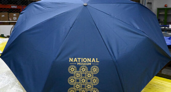 ร่ม-สกรีนโลโก้-NATIONAL-MUSEUM-1
