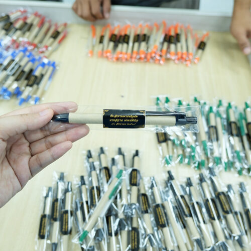 ผลงานปากกาของชำร่วยงานศพ-สติ๊กเกอร์ฟรี